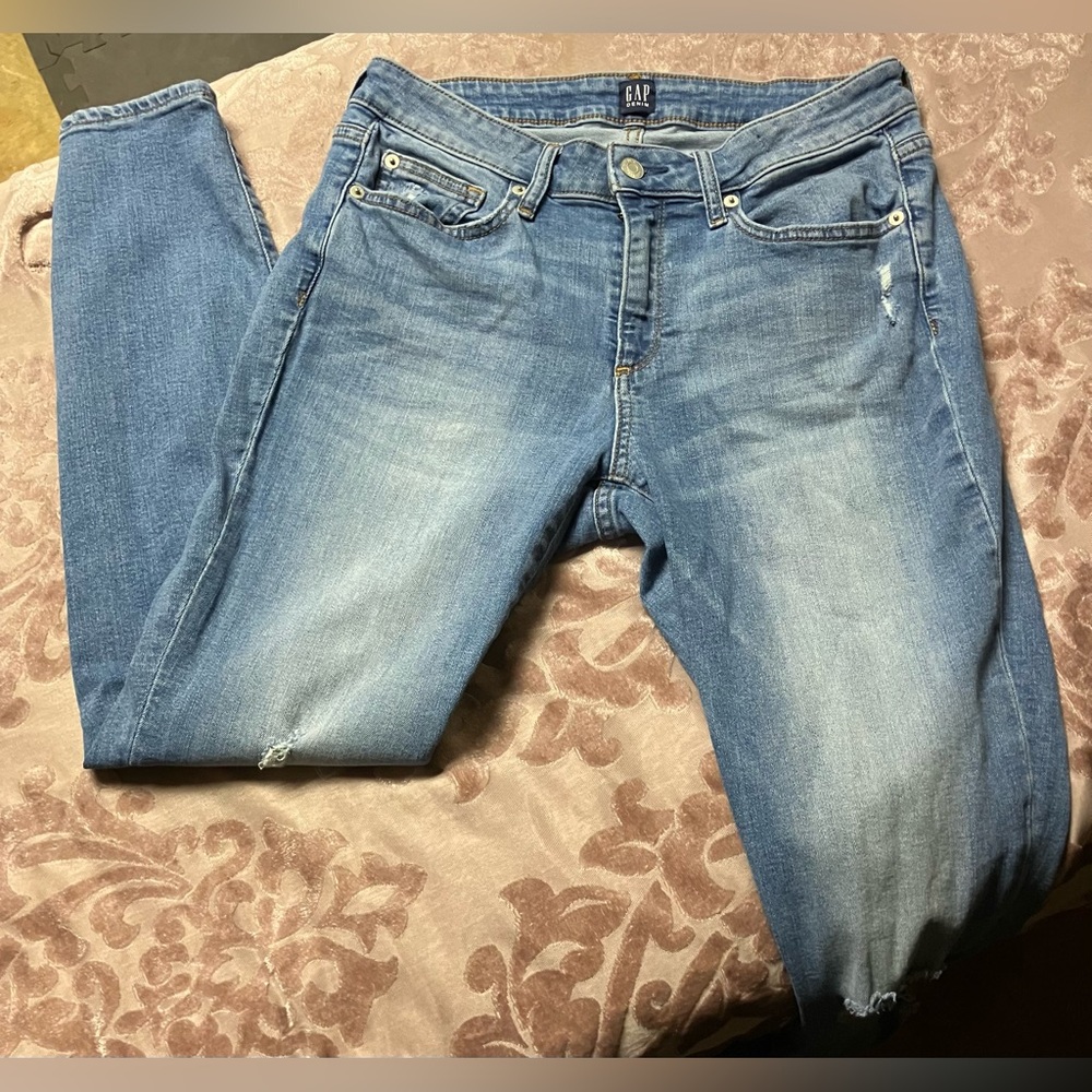 GAP Women's Light Wash Skinny Jeans